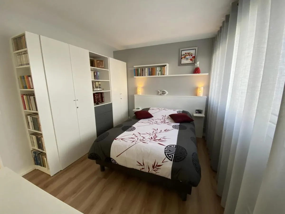 Appartement Ploemeur, 3 Pieces, 5 Personnes - Fr-1-349-90